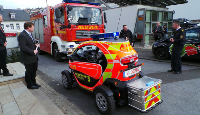 Elektroauto-Renault-Twizy-Feuerwehr