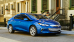 2016-Chevrolet-Volt-010