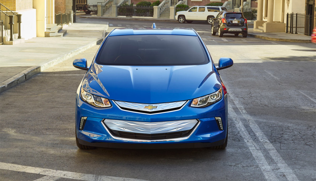 2016-Chevrolet-Volt-012