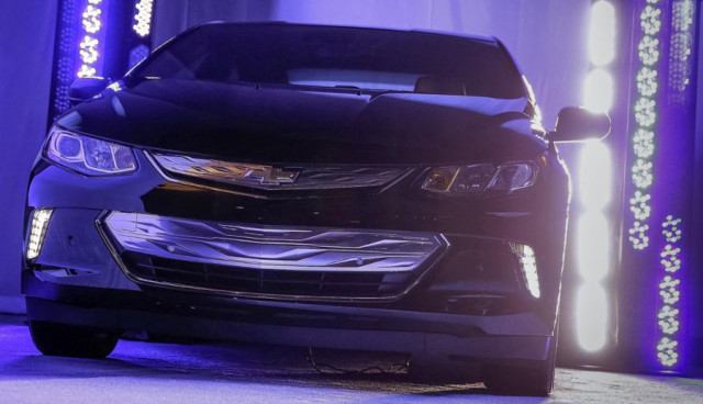 Chevrolet-Volt-2016