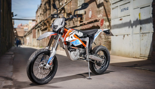 KTM-Elektromotorrrad-E-SM-Freeride-E-1