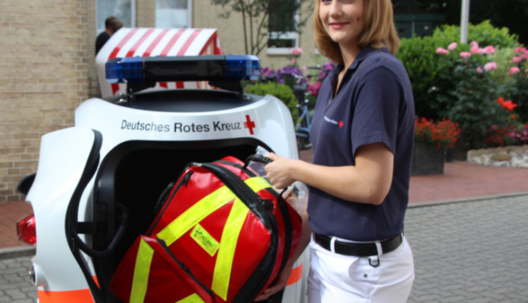 deutsches-rotes-kreuz-twizy-elektroauto