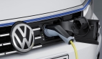 volkswagen-passat-gte-phev-11