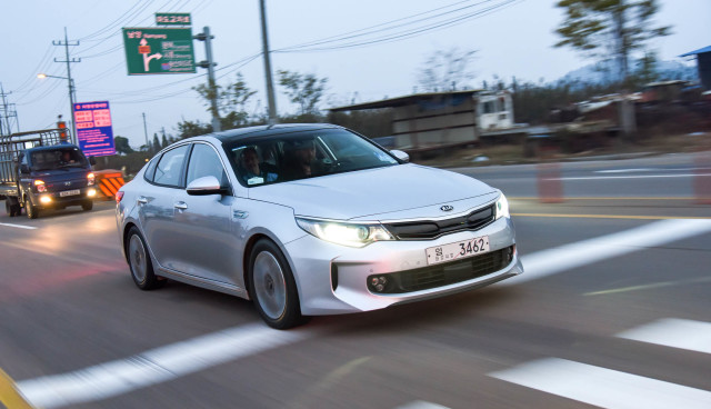 Kia Optima Plug-in Hybrid 11