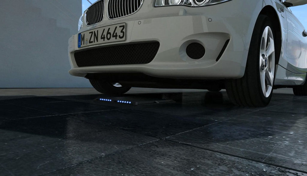 Elektroauto-kabelloses-Laden-Induktives-Laden