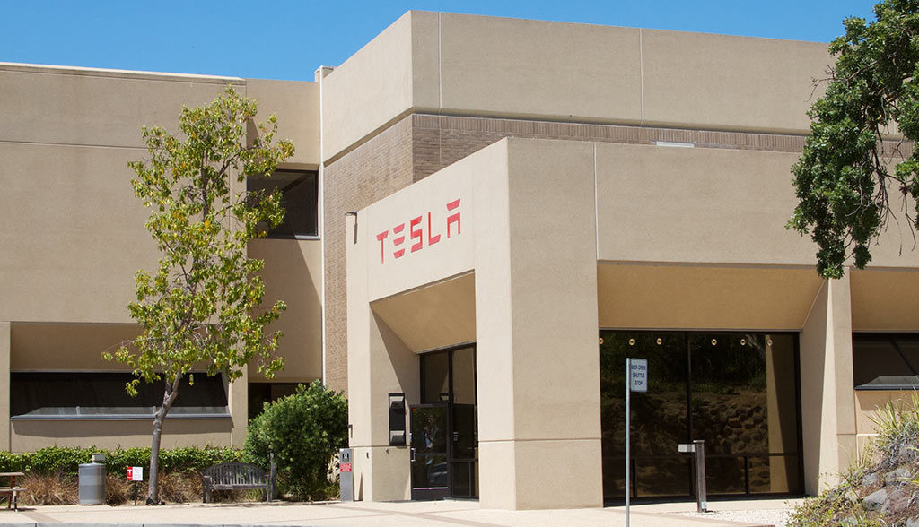 Tesla-verklagt-ehemaligen-Mitarbeiter-wegen-Geheimnisdiebstahls