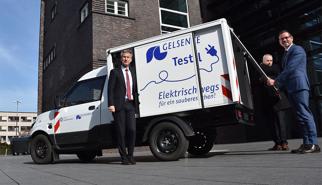 Elektroauto-Transporter-StreetScooter-Stadtreinigung