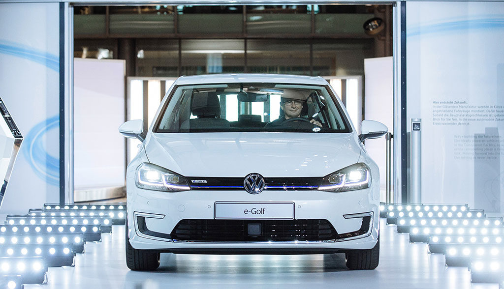 Glaeserne-Manufaktur-startet-Elektroauto-Produktion