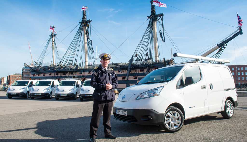 Nissan liefert 48 Elektro-Transporter an Royal Navy aus