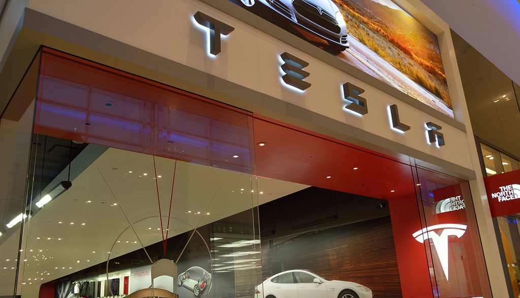 Tesla-Model-Y-SUV-Crossover