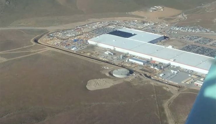 Tesla-Gigafactory-Video-Mai