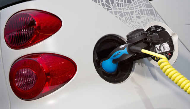Smart-Elektroauto-Feuer