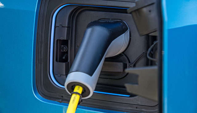 Alpiq-bietet-Elektroautos-im-Abo-an