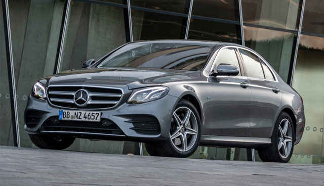 Mercedes-Benz-E-300-e-4