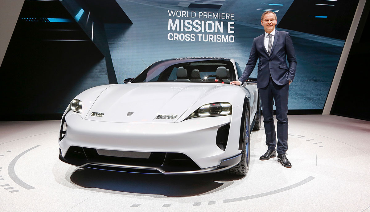 Porsche-Elektroauto-1