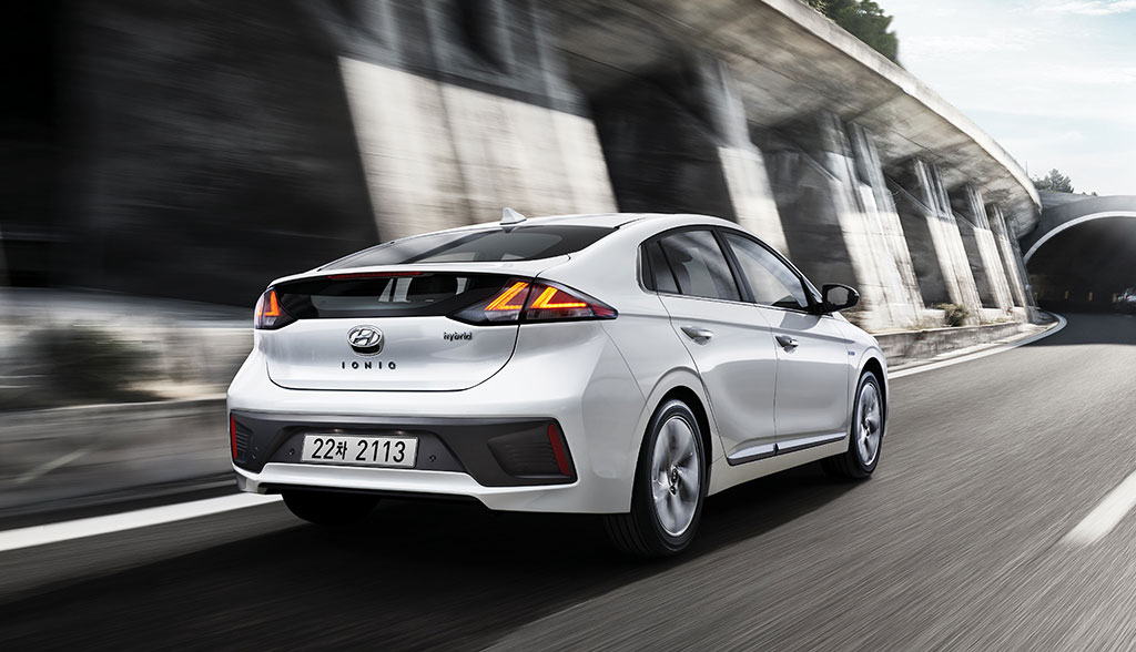 Ioniq-Hybrid-Plug-in-Hybrid-2020-2
