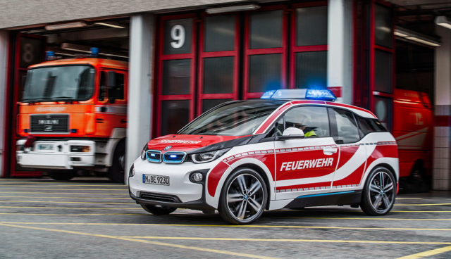 Elektroauto-Polizei-Feuerwehr