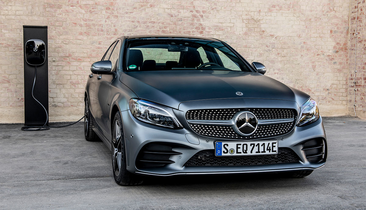 Mercedes-C-300-de-2019-8