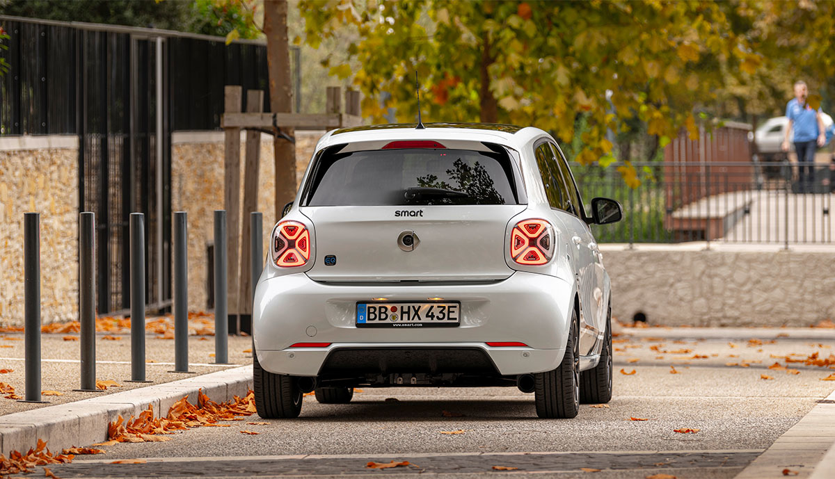 Smart-EQ-ForFour-2