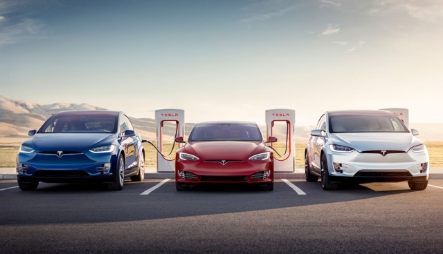 Tesla-Supercharger