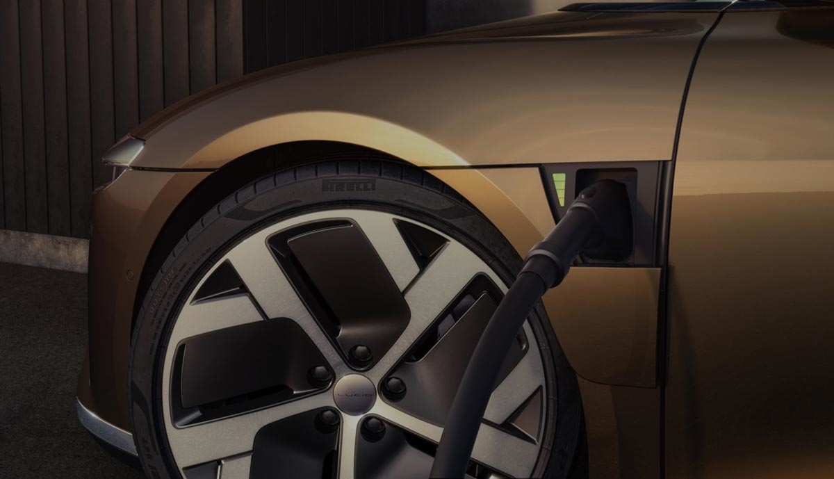 Lucid-Air-laedt