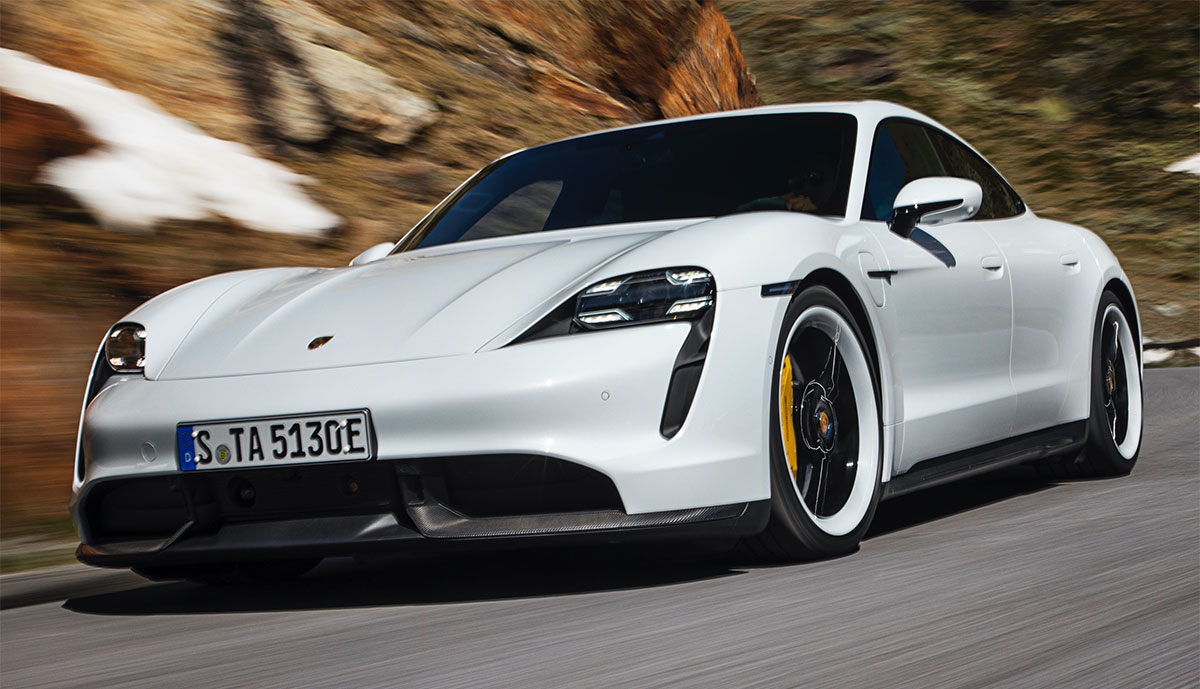 Porsche-Taycan-Tubro-S-weiss