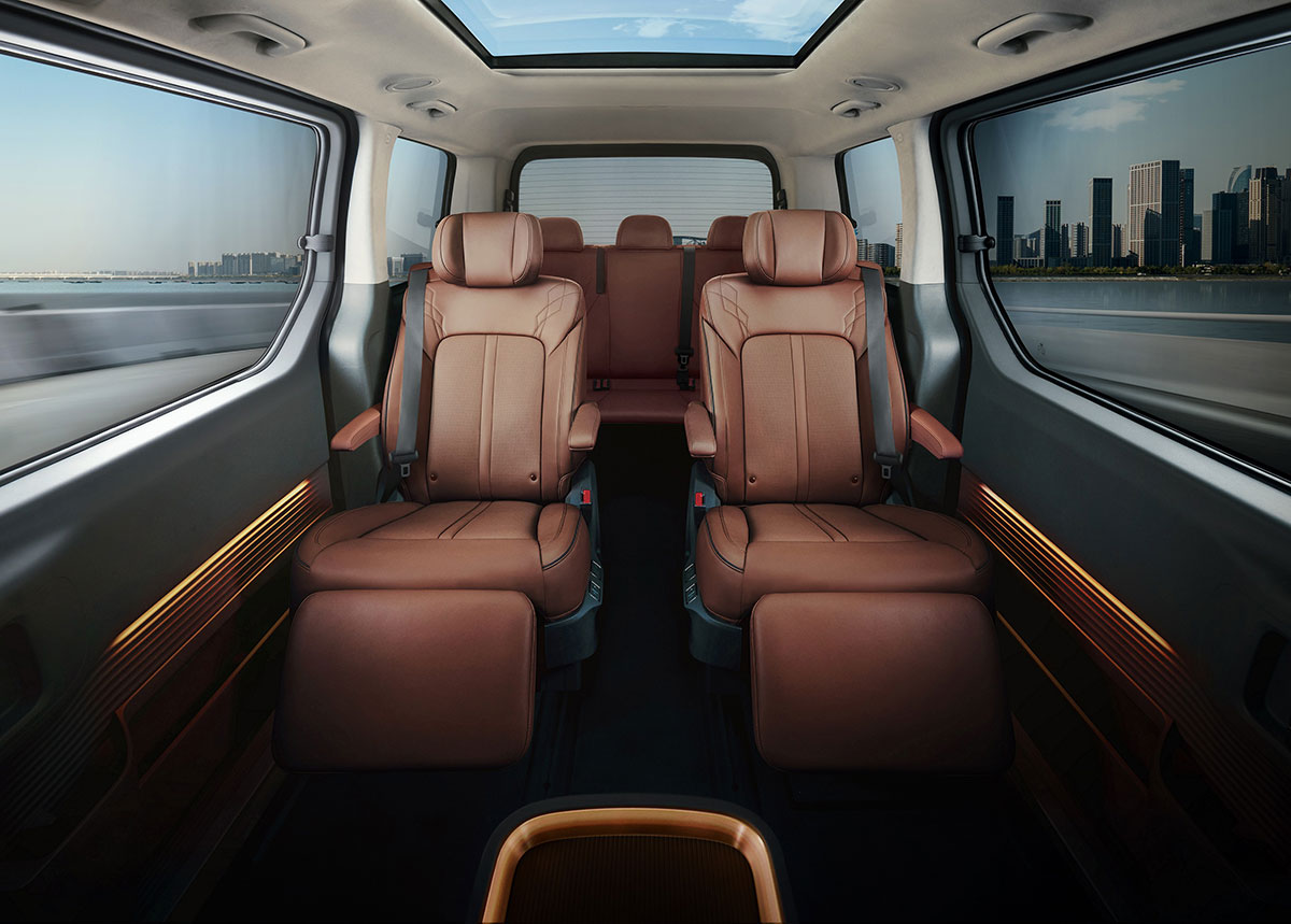 Hyundai-Staria-2021-18