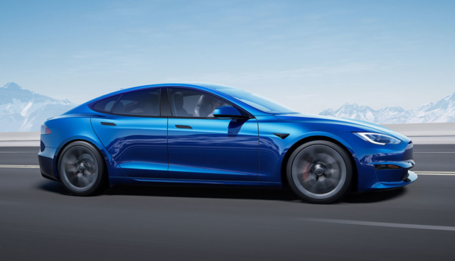 Tesla-Model-S-2021-blau