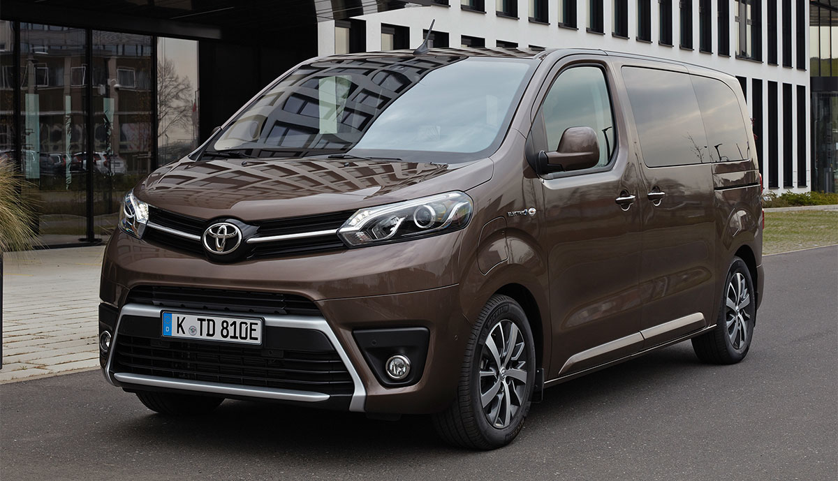 Toyota-Proace-Verso-Electric-2021-1