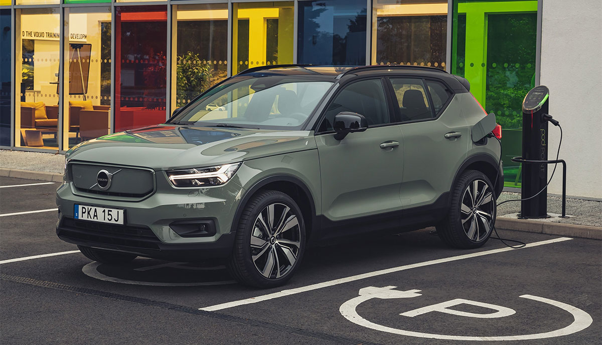 Volvo_XC40_Recharge_P8_AWD