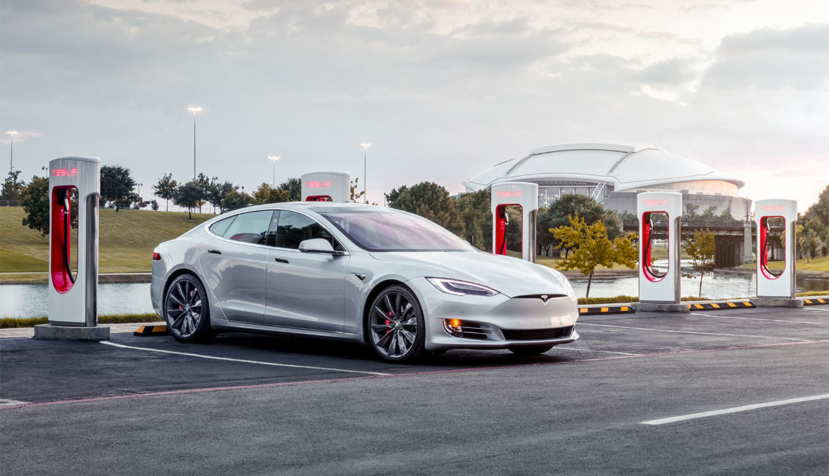 Tesla-Supercharger