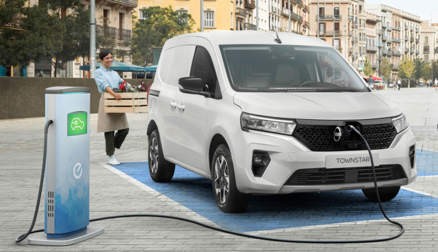 Nissan-Townstar-2021-12