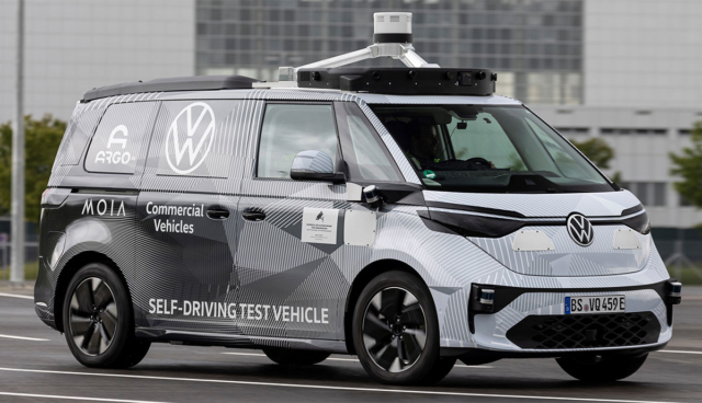 VW-ID-BUZZ-AD1