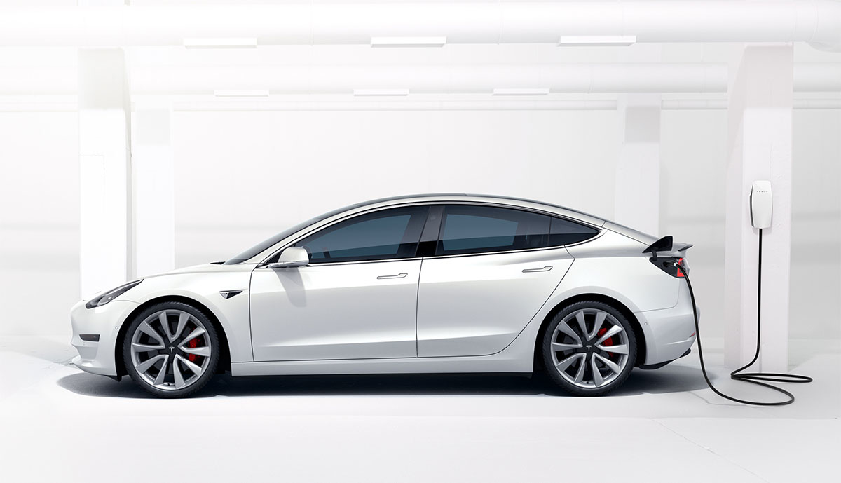 Tesla-Model-3-laden