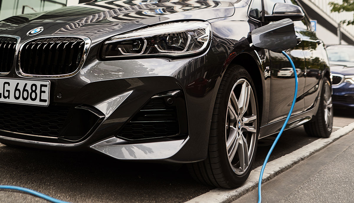 bmw-225xe