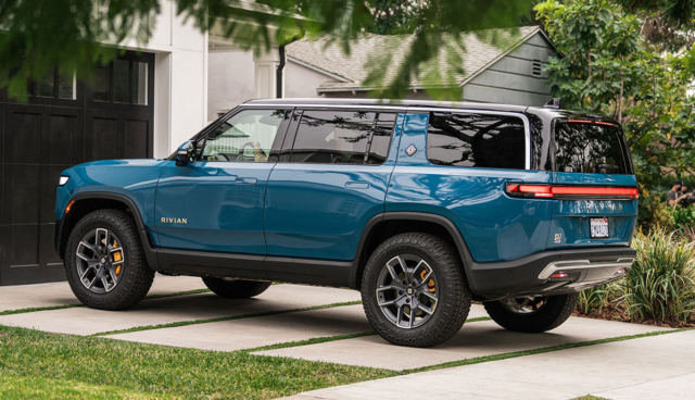 Rivian-R1S