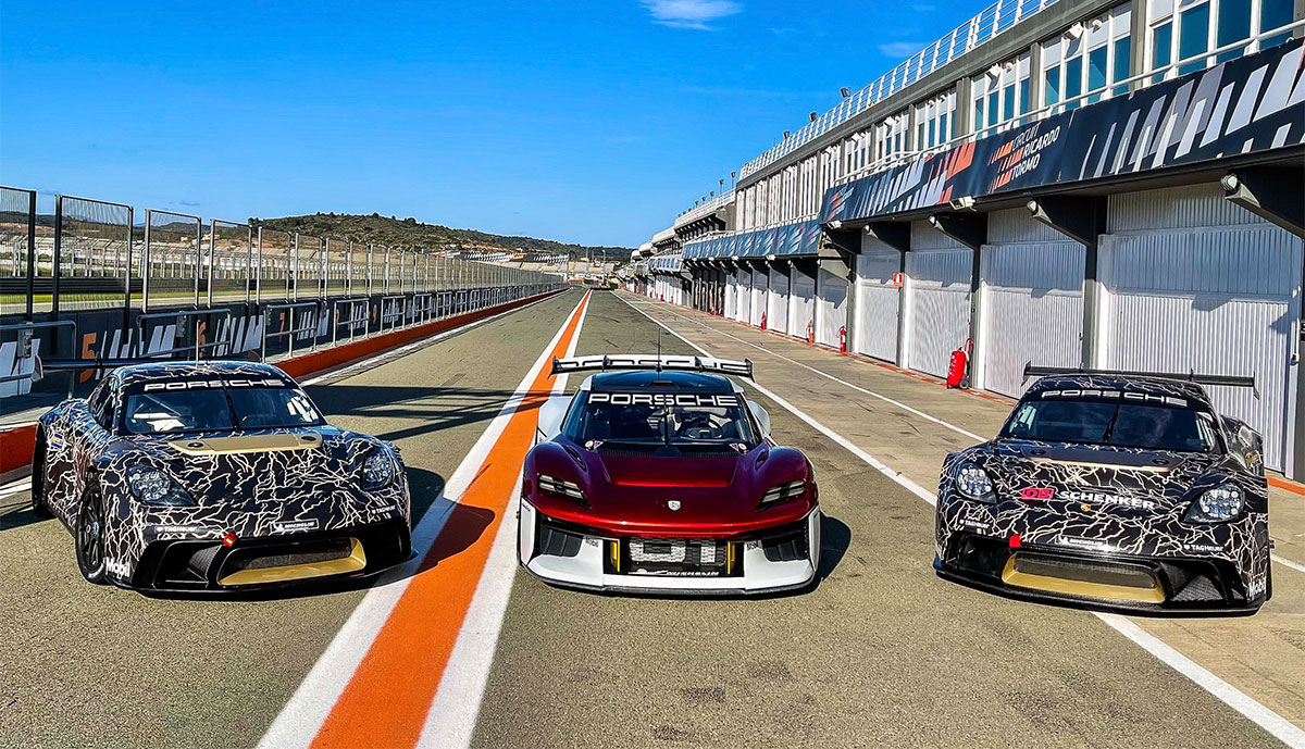 Porsche-Cayman-GT4-ePerformance-2022-9