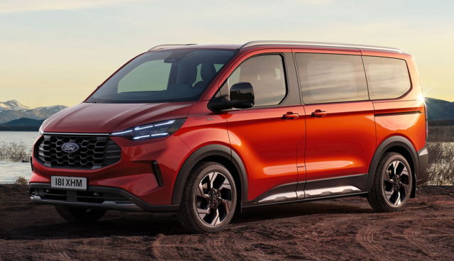 Ford-E-Tourneo-Custom-2022-3