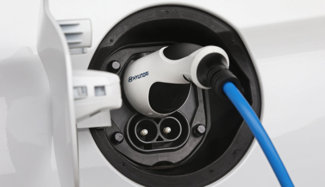 Hyundai-Elektroauto-laden