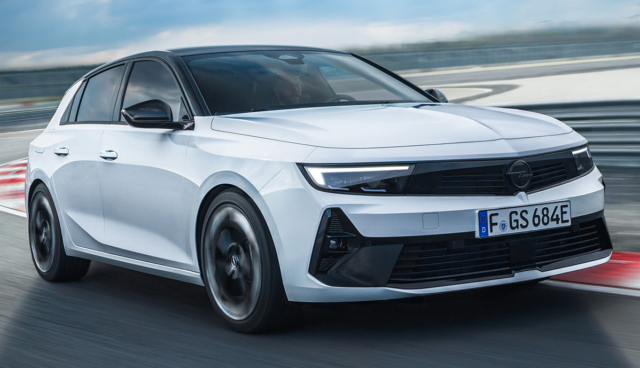 Opel-Astra-GSe-2023-4