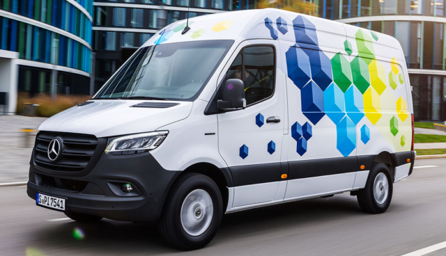 Mercedes-eSprinter-2023-9