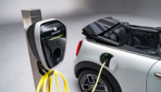 Mini-Cooper-SE-Cabrio-2023-9