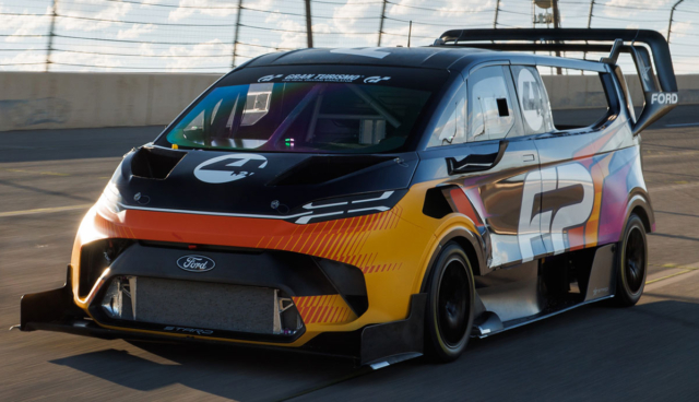 Ford-SuperVan-4.2-2023-Pikes-Peak-1