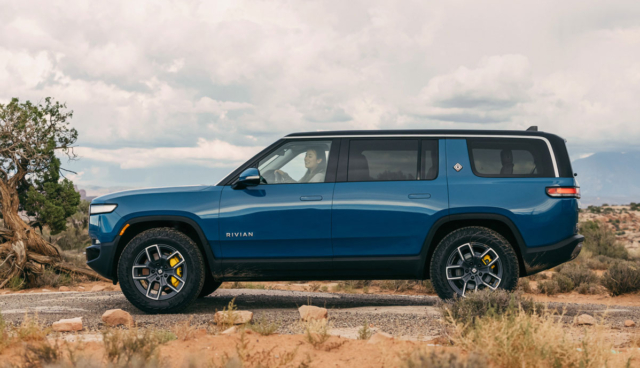 Rivian-R1S