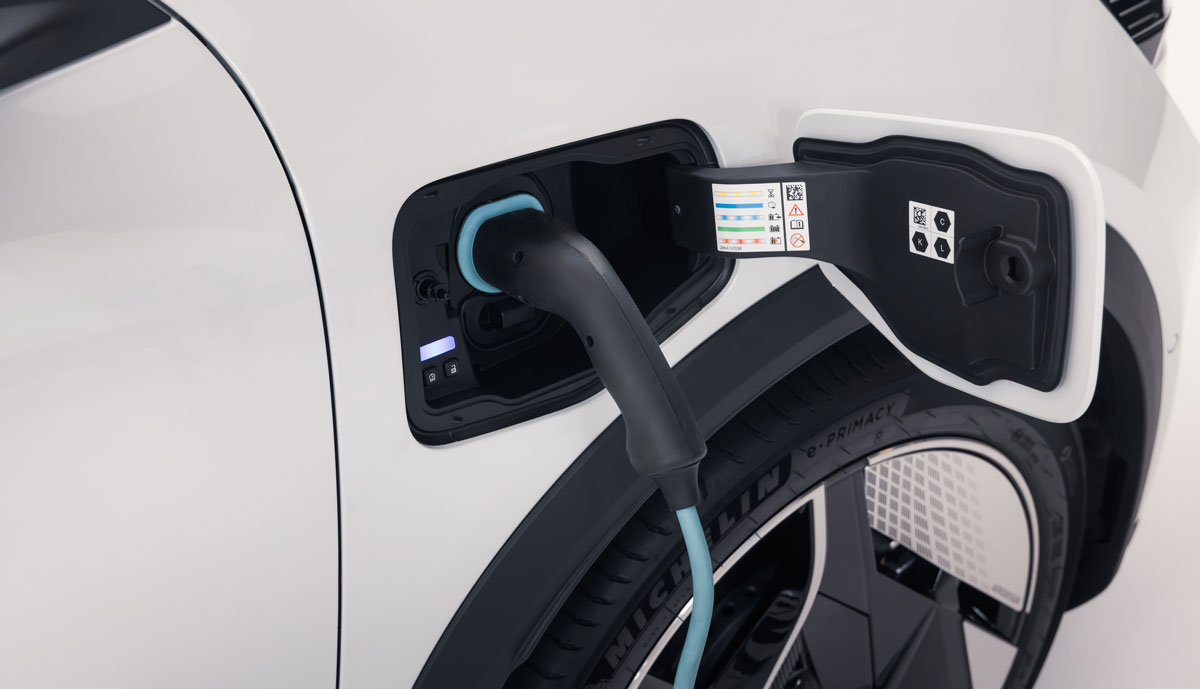 Renault-Scenic-Electric-Ladeanschluss
