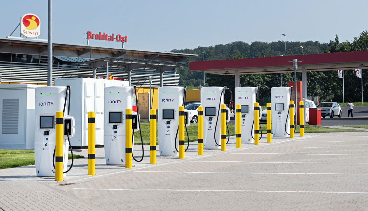 Tank-Rast-Brohltal-Ost-Ionity-Elektroauto-Schnellladesaeulen