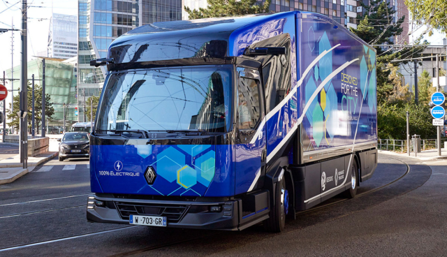Renault-Elektro-Lkw-Oxygen-2023-2
