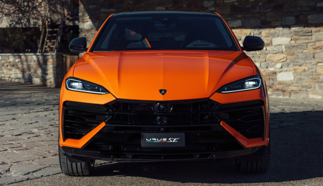 Lamborghini-Urus-SE-2024-3