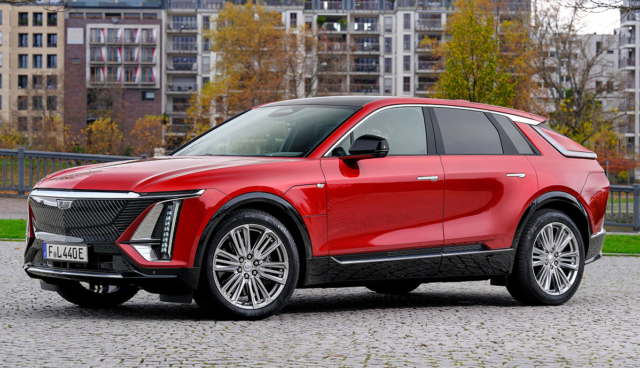 Cadillac-Lyric-2024-6