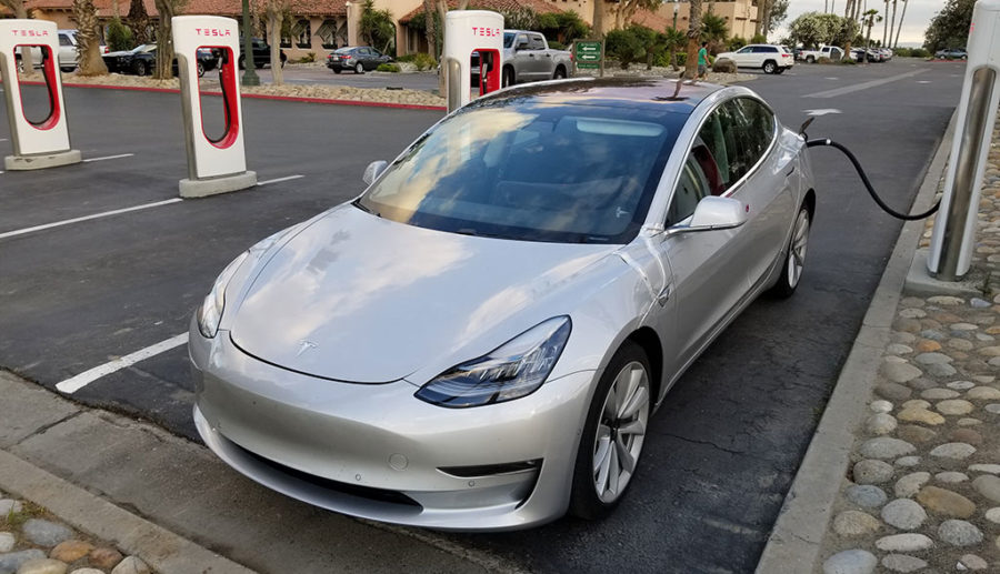 Tesla Model 3 beim Laden (30+ Bilder) und neues Video Tesla Model 3 beim Laden (30+ Bilder) und neues Video